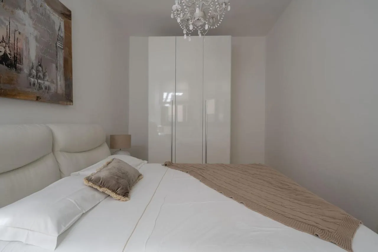 Apartament San Marco Prestige With Terrace By Wonderful Italy Wenecja