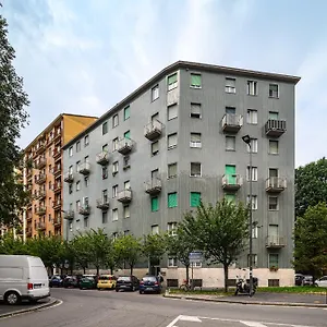apt-insubria-8-3dx-monolocale-cool.italymilanhotels.net/